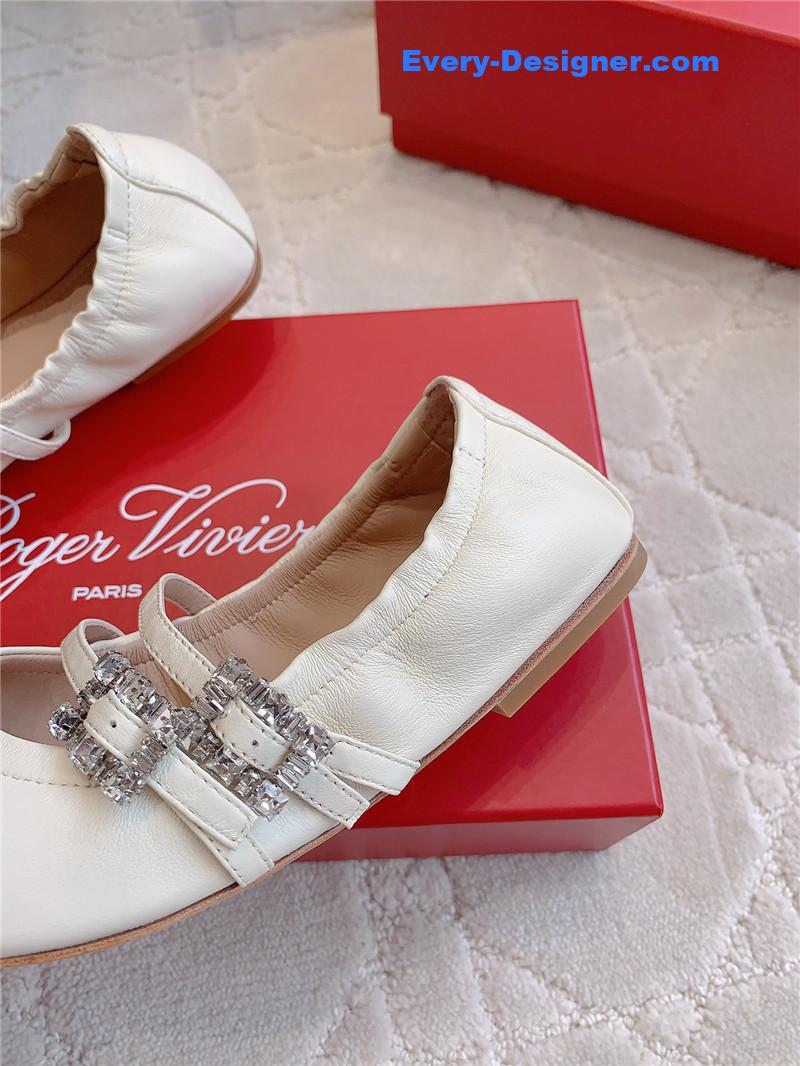 roger u1u1er mary janes in off-white nappa leather