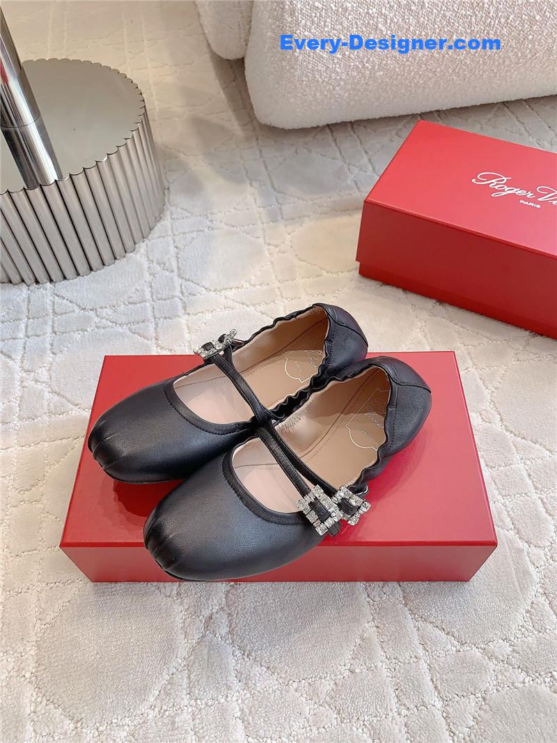roger u1u1er mary janes in black nappa leather