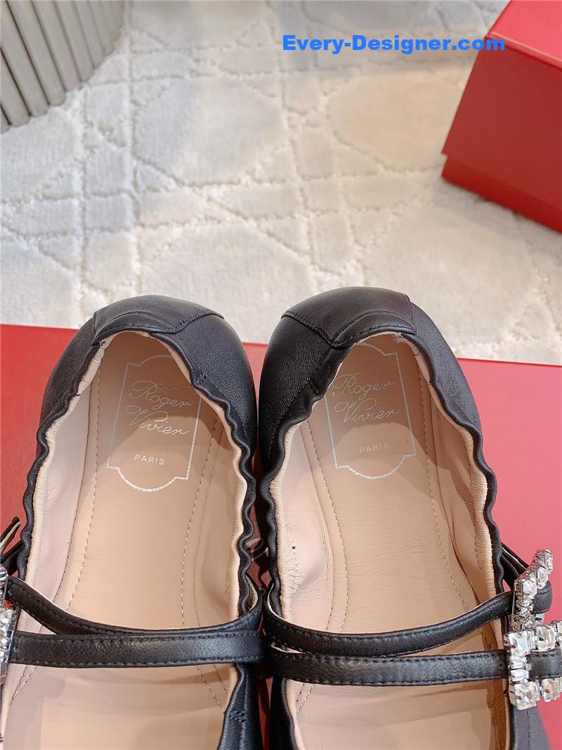 roger u1u1er mary janes in black nappa leather