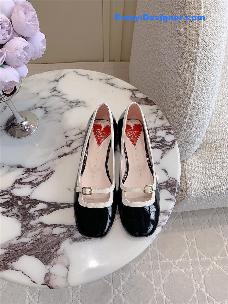 roger u1u1er viv’ podium ballerinas in patent black and white