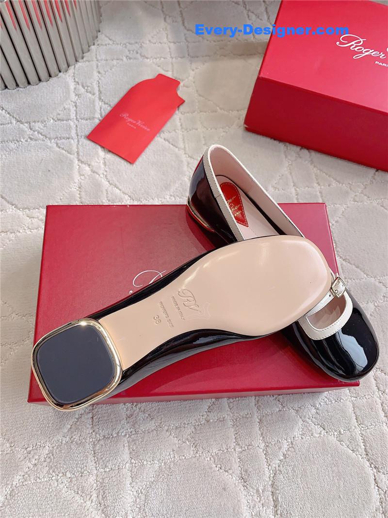 roger u1u1er viv’ podium ballerinas in patent black and white
