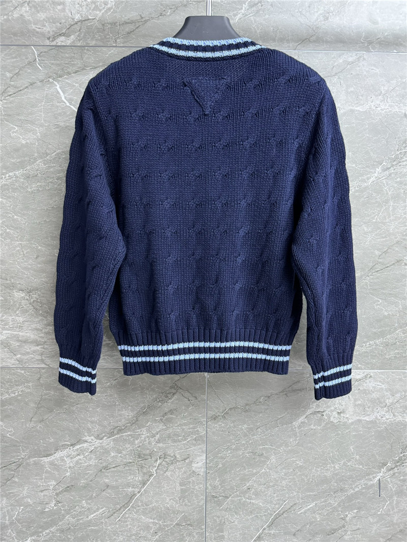 Pra*a cropped cotton cable-knit sweater navy