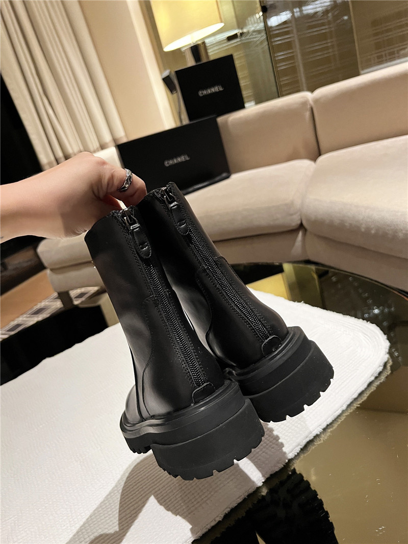 Ch**el women’s knight martin boots
