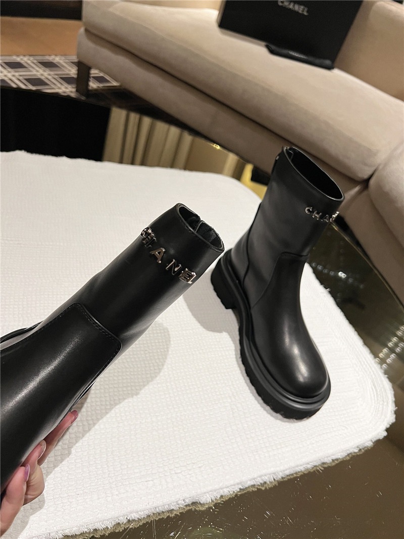 Ch**el women’s knight martin boots