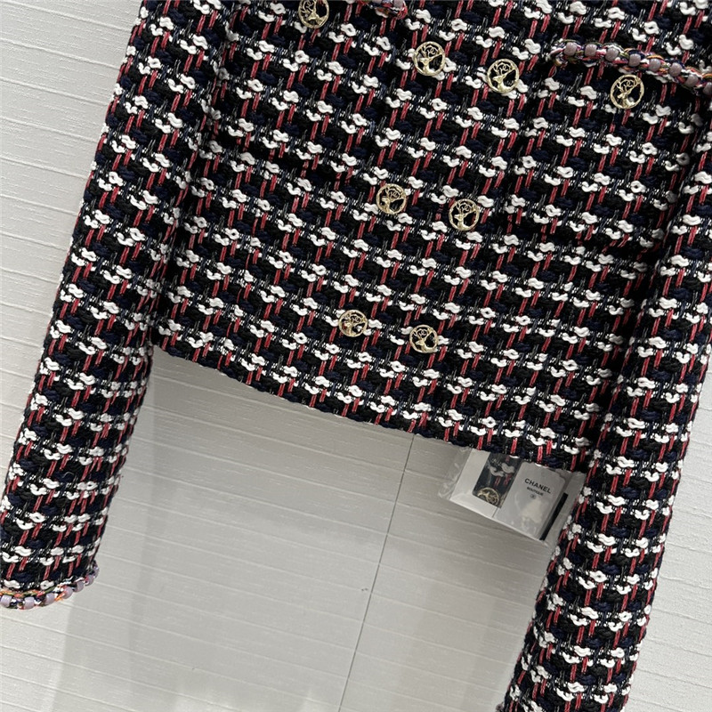 Ch**el short coat