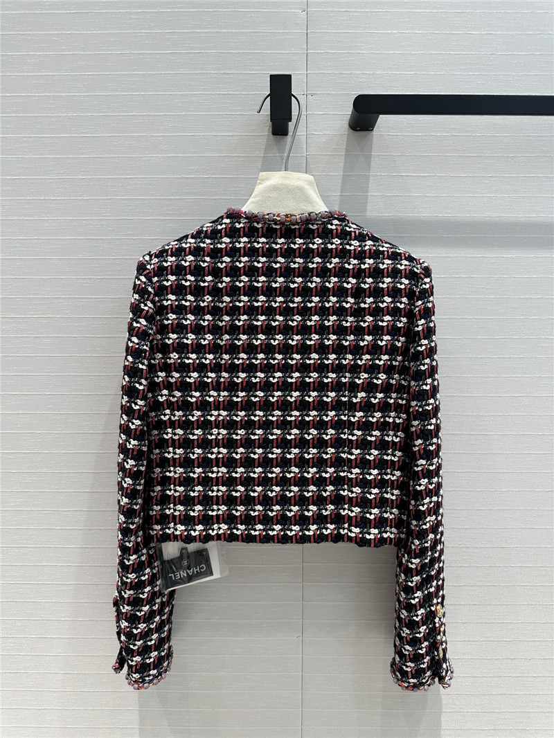 Ch**el short coat