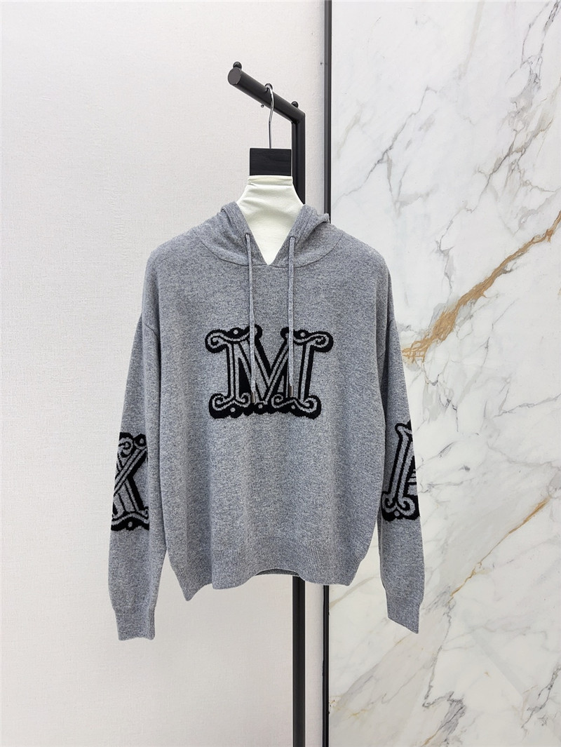 Vanitoo Logo-Intarsia Knit Hoodie in Grey