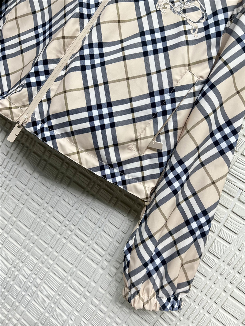 Bv*b*rry check jacket
