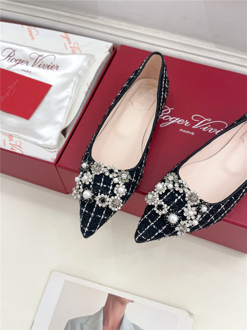 roger u1u1er efflorescence flats in black tweed