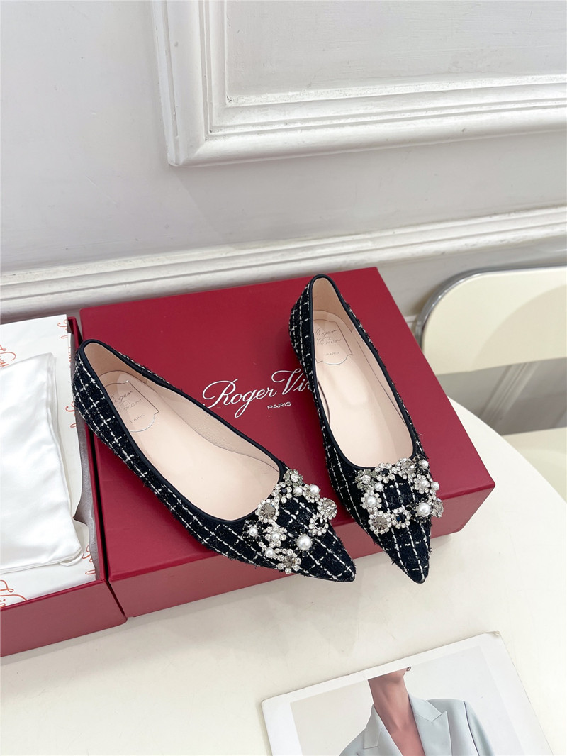 roger u1u1er efflorescence flats in black tweed
