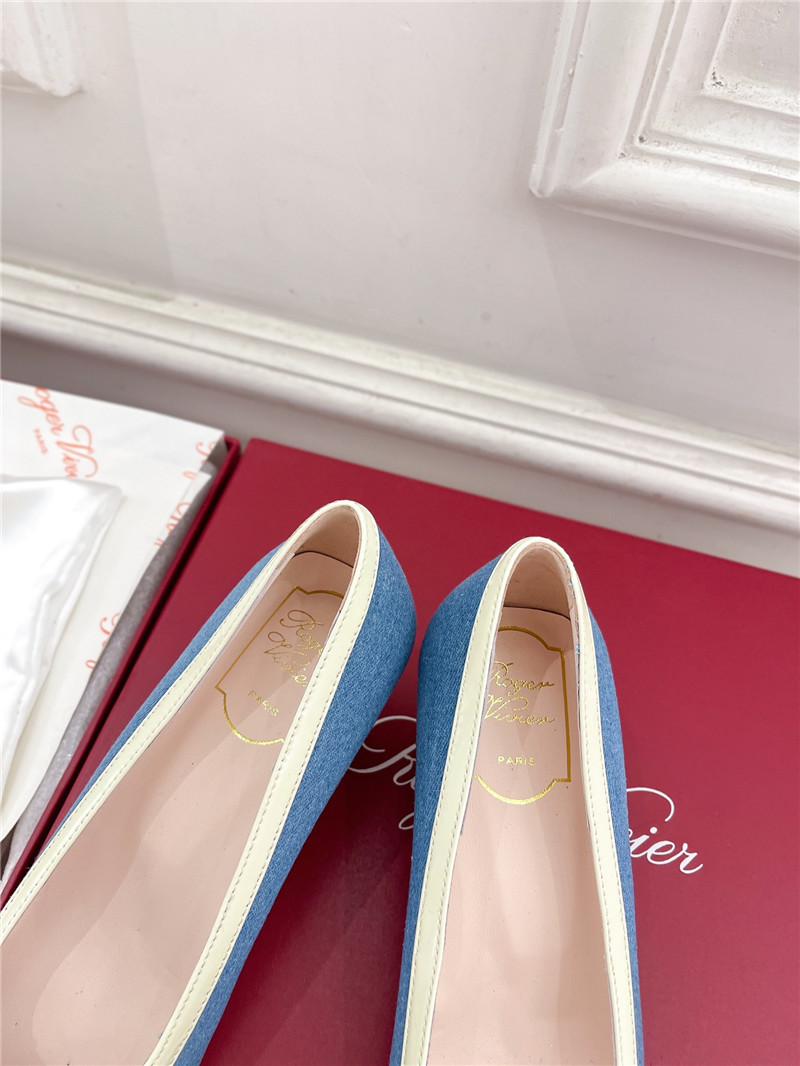 roger u1u1er belle u1u1er pumps in blue canvas