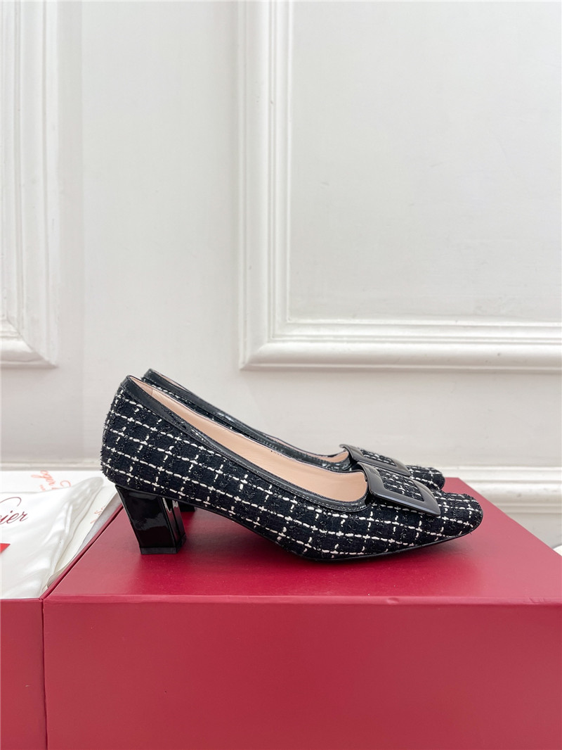 roger u1u1er belle u1u1er pumps 4.5cm black patent fabric