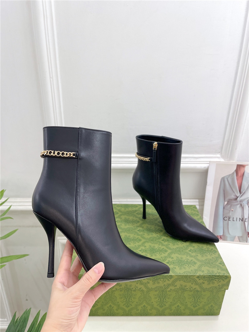 Gvc*1 women’s signoria ankle boots