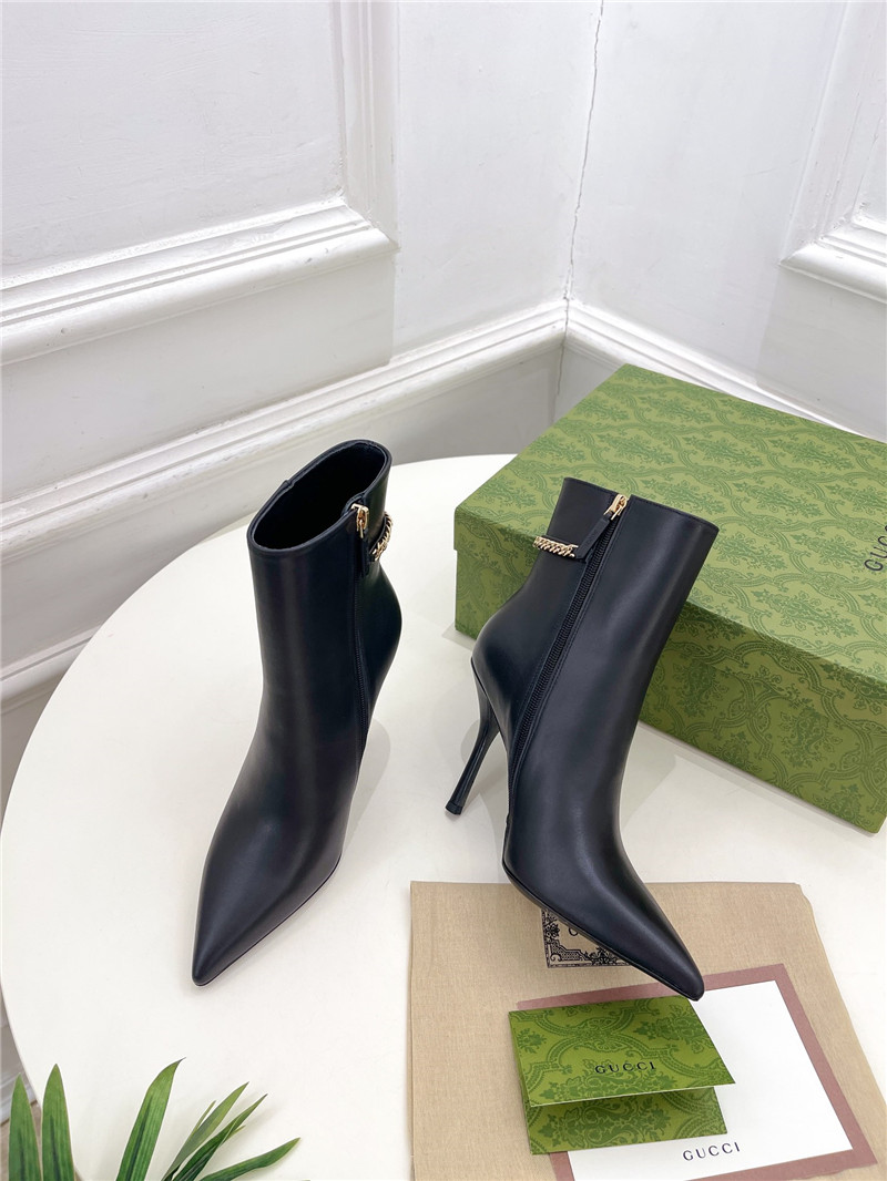Gvc*1 women’s signoria ankle boots