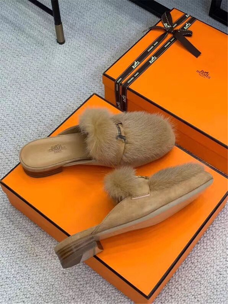 H**me5 paris loafer slippers in beige suede mink