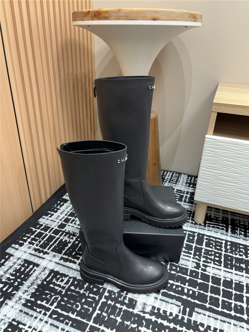 Ch**el calfskin keen high boots