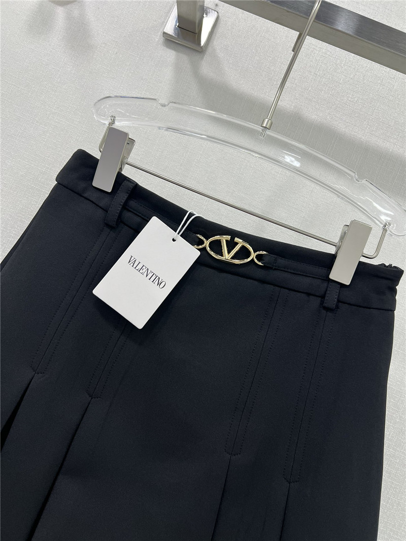 Va1e*ntin0 vintage pleated skirt