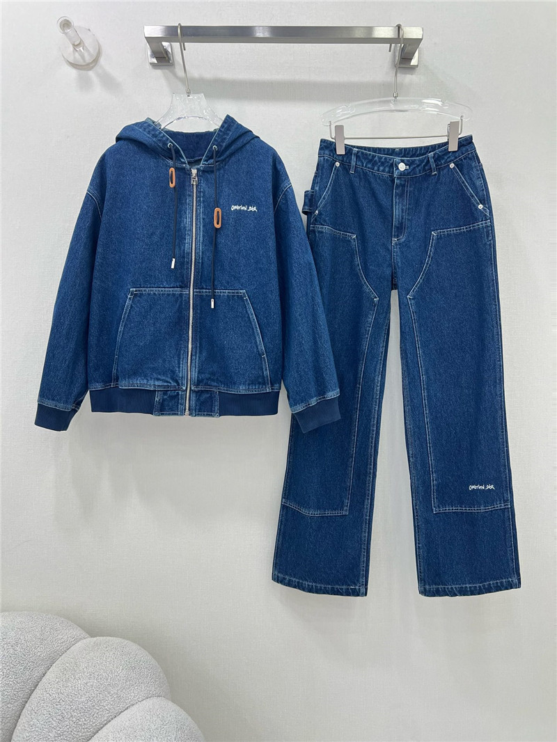 D10r hooded zip-up jacket