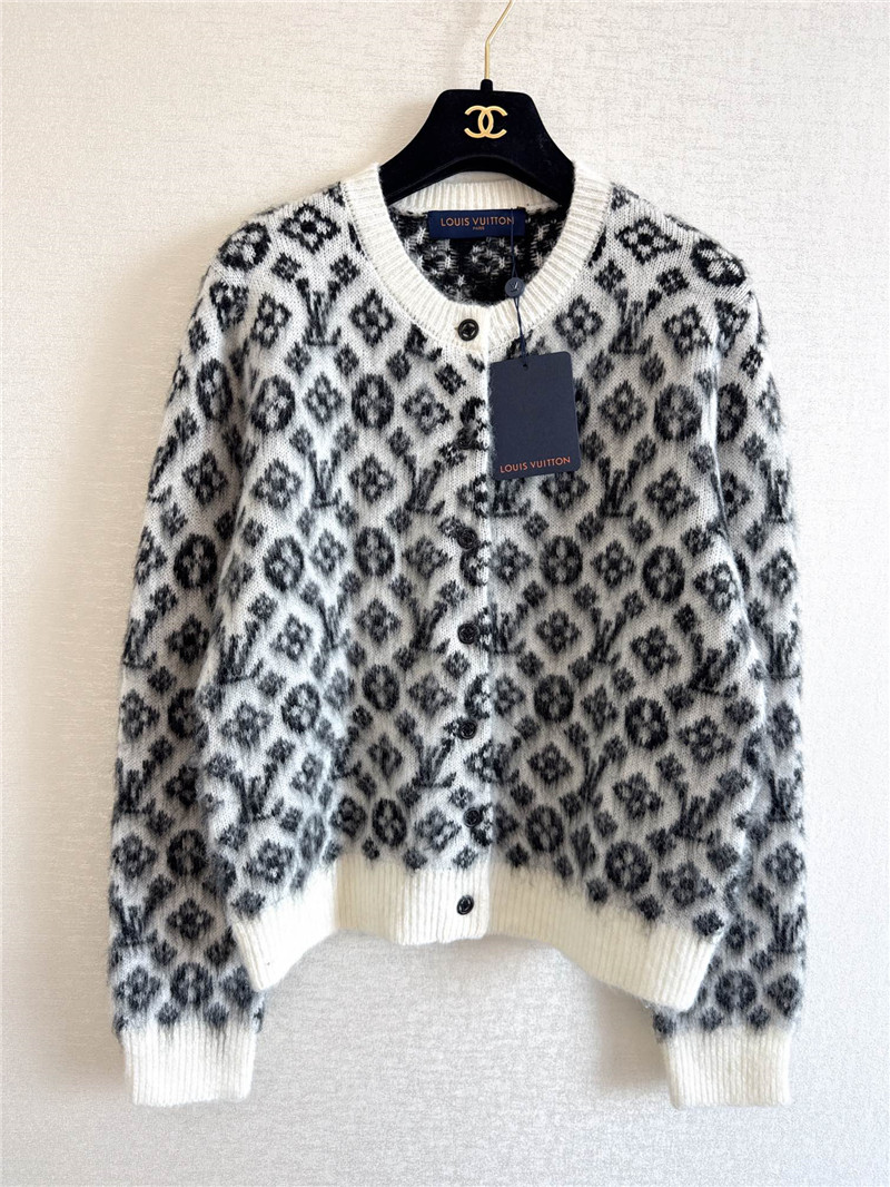 l0vis Vvtt0n lv new knitted jacket