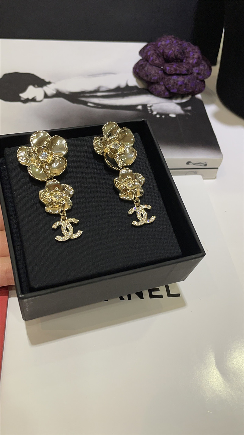Ch**el new earrings