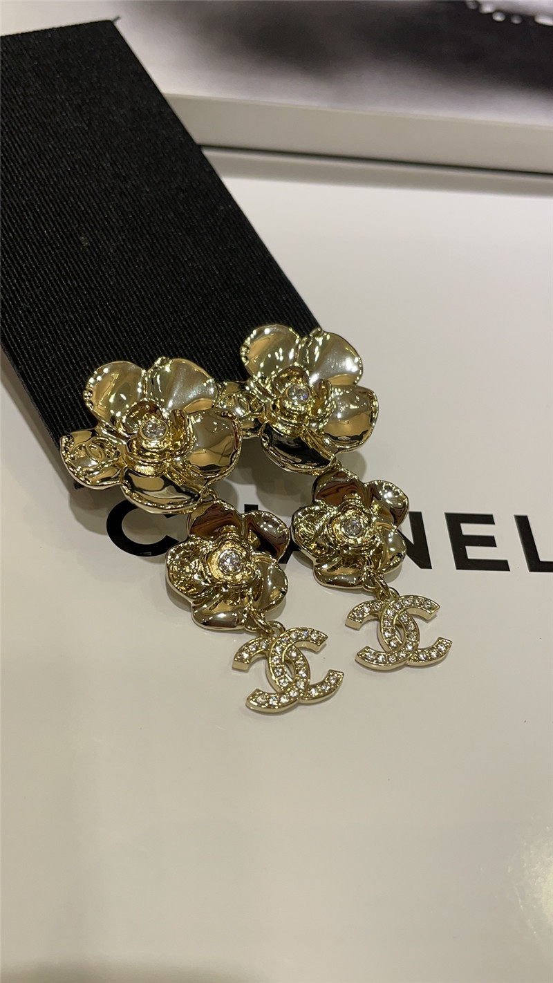 Ch**el new earrings