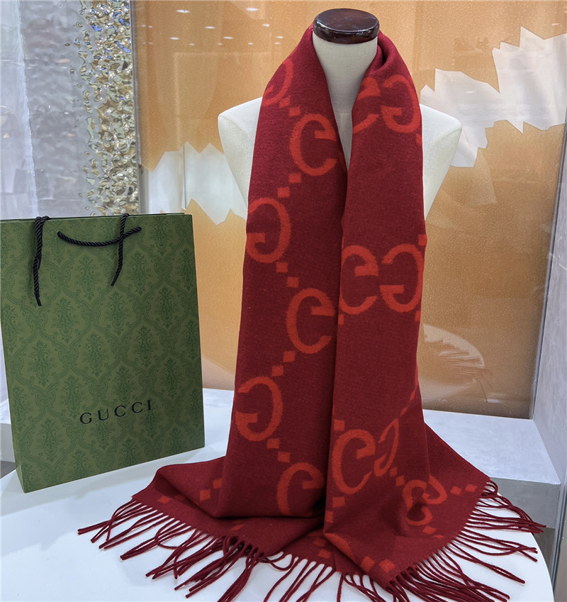 Gvc*1 cashmere jacquard scarf