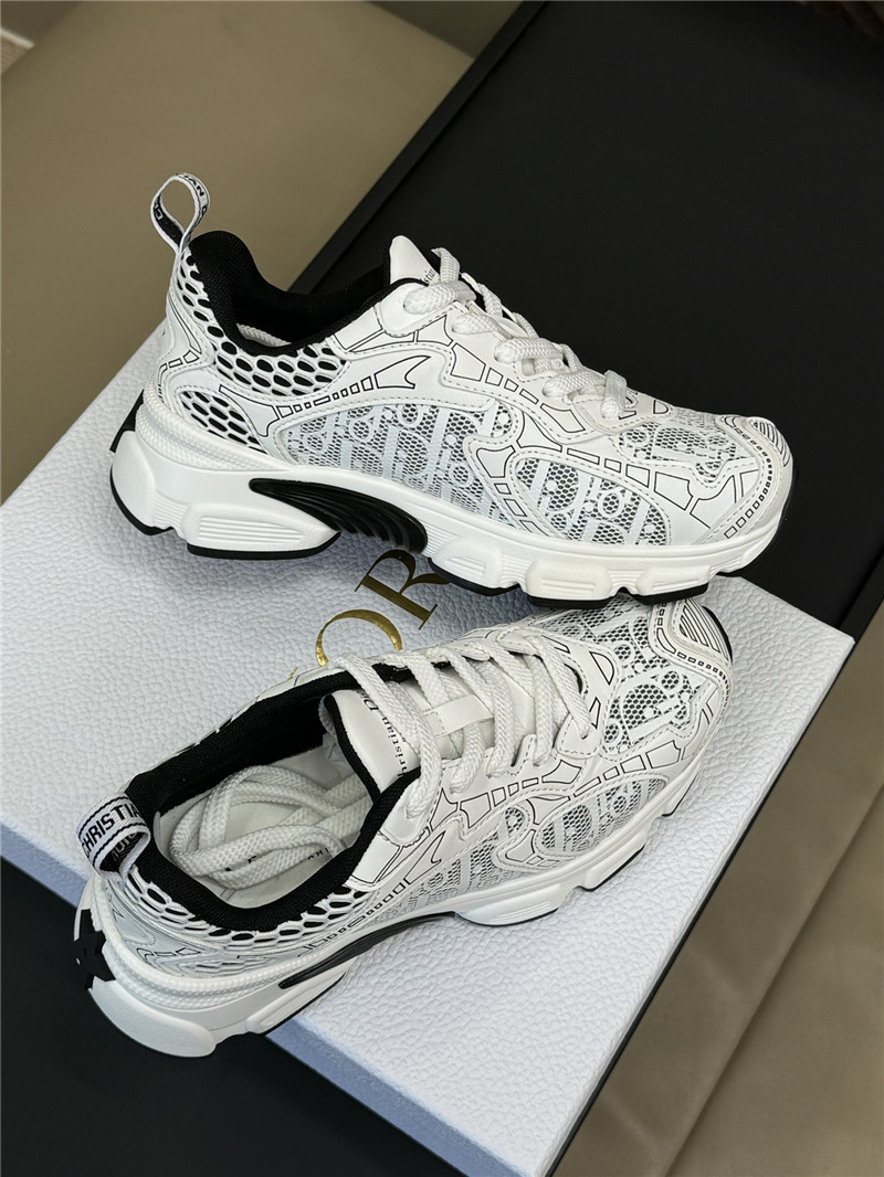 D10r vibe sneaker