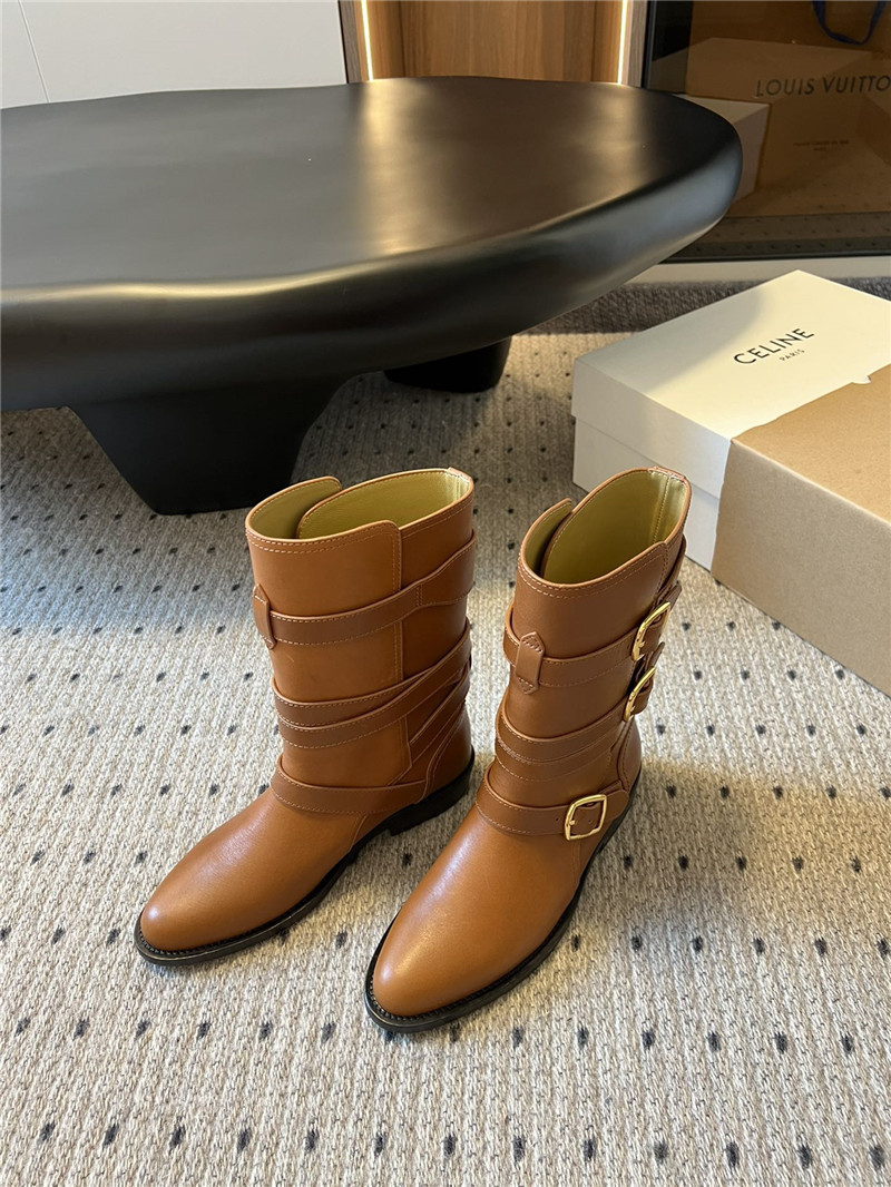 Ce1i*e lyra triple buckles boot in calfskin