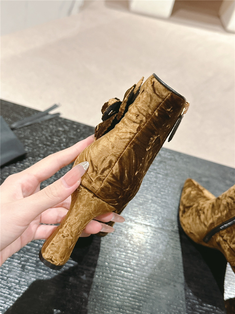 Ch**el heel gold velvet pointed toe boot