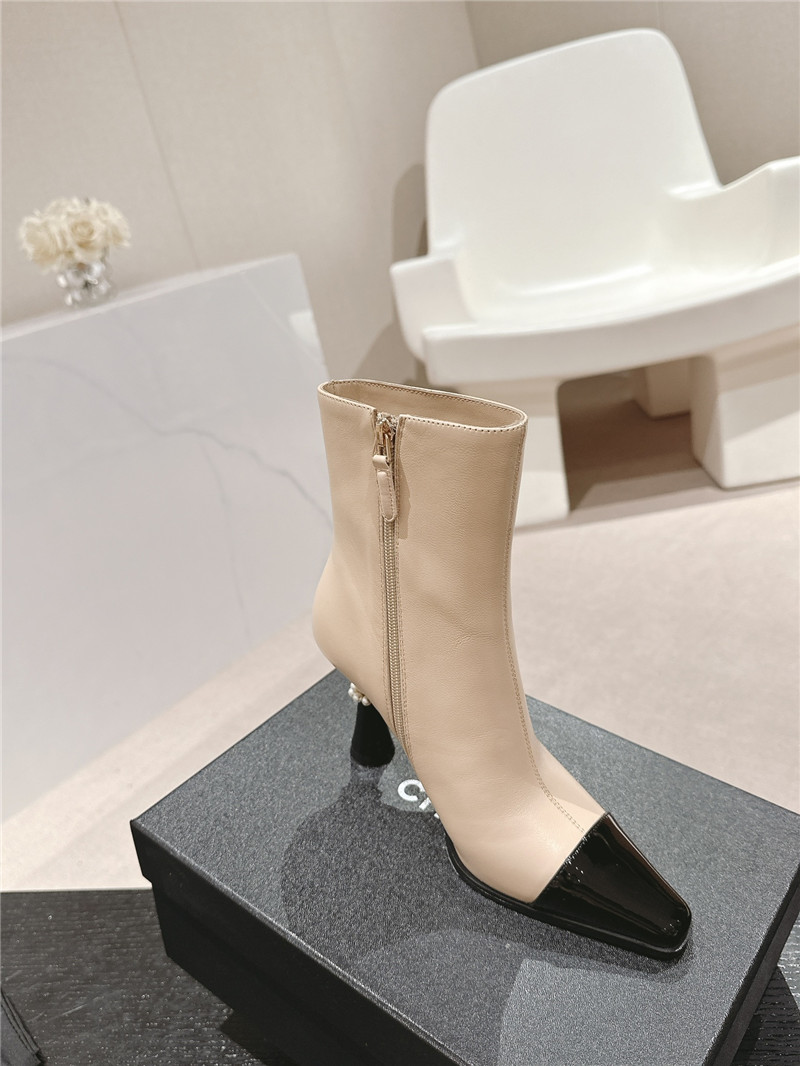 Ch**el beige patent leather boots