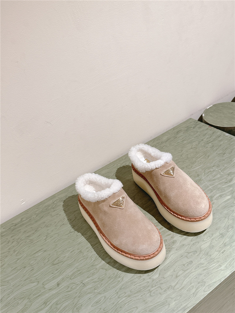 Pra*a platform shearling beige suede slippers