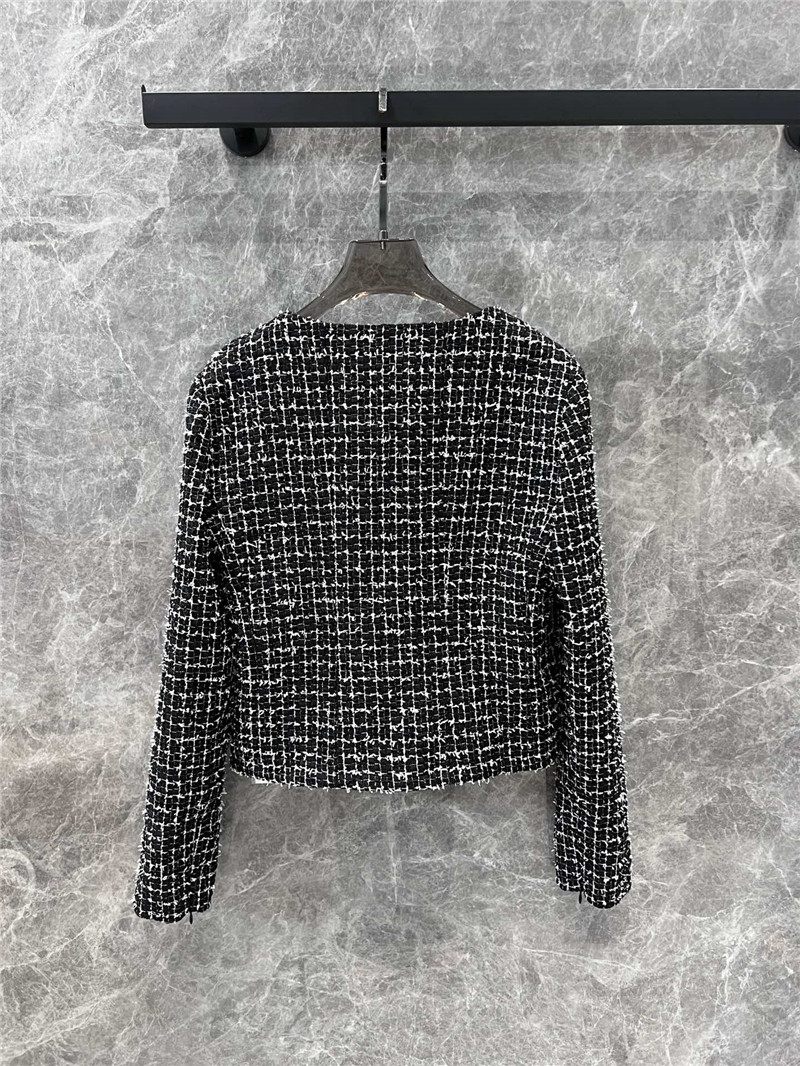 Ch**el short coat