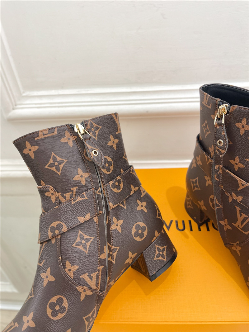 l0vis Vvtt0n monogram westside ankle boots