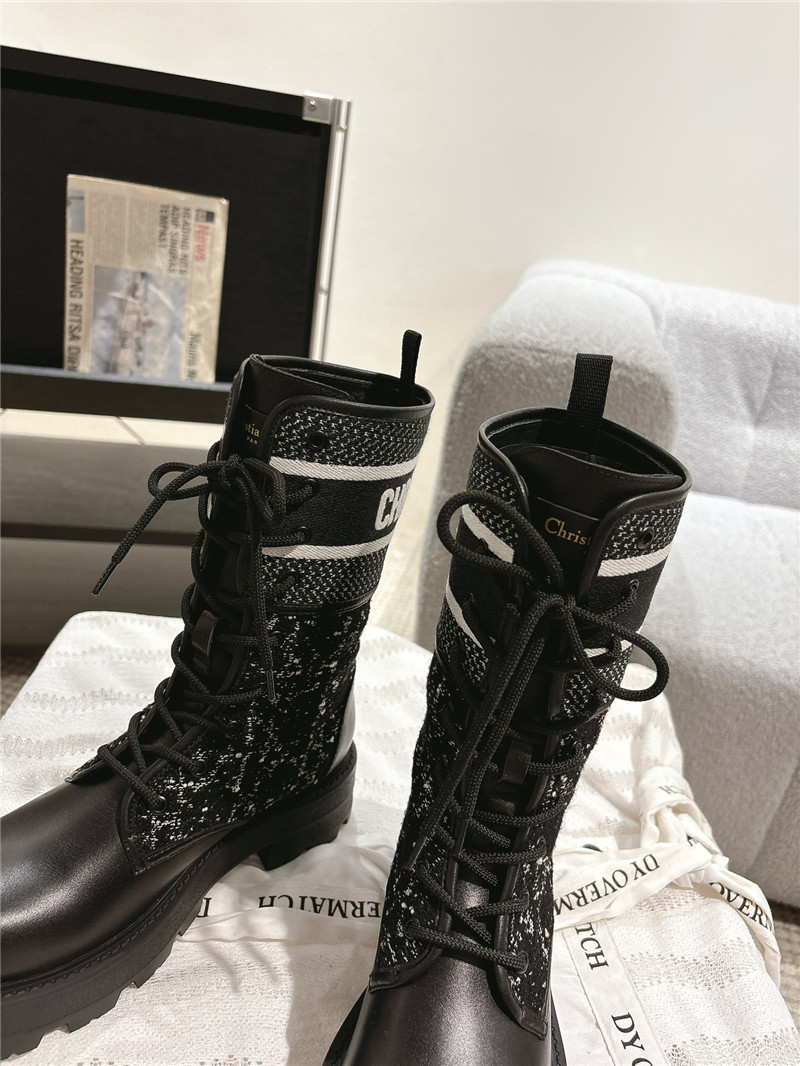 D10r calfskin with tweed d-major ankle boot