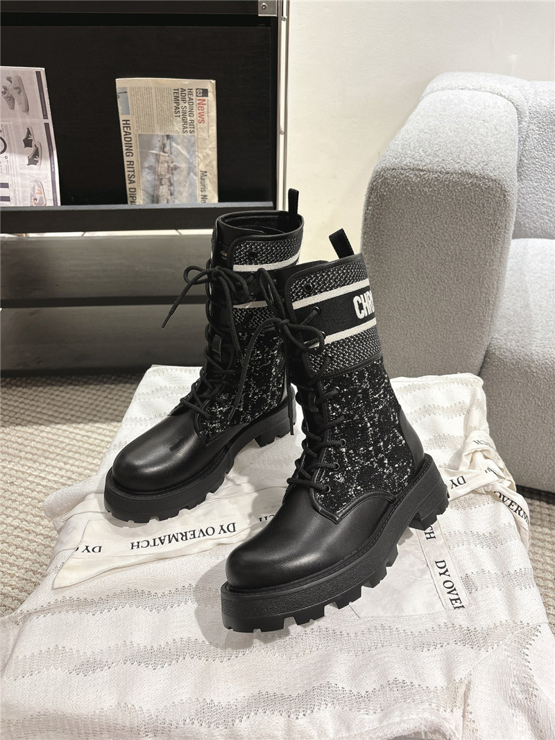 D10r calfskin with tweed d-major ankle boot