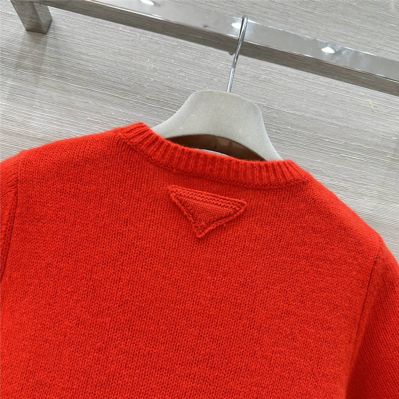 Pra*a cashmere top