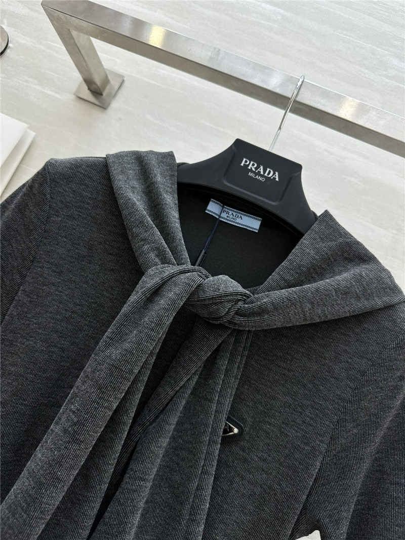 Pra*a wool dress