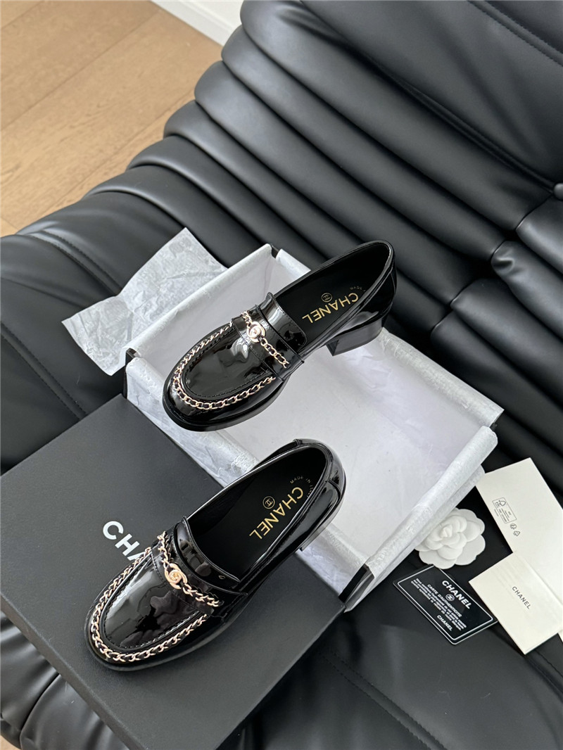Ch**el chain white patent loafers