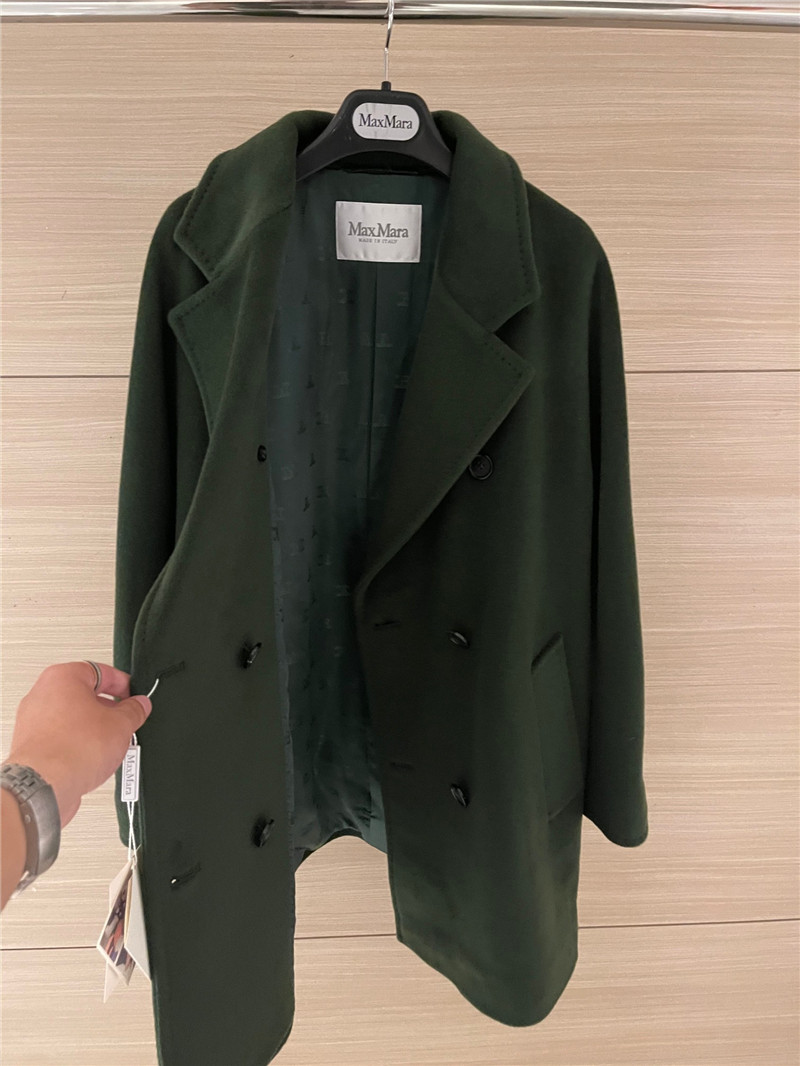 Vanitoo short coat