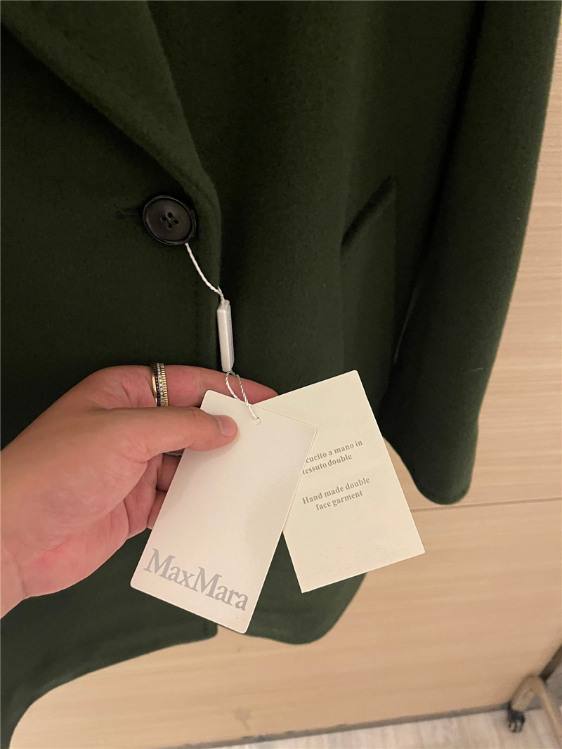 Vanitoo short coat