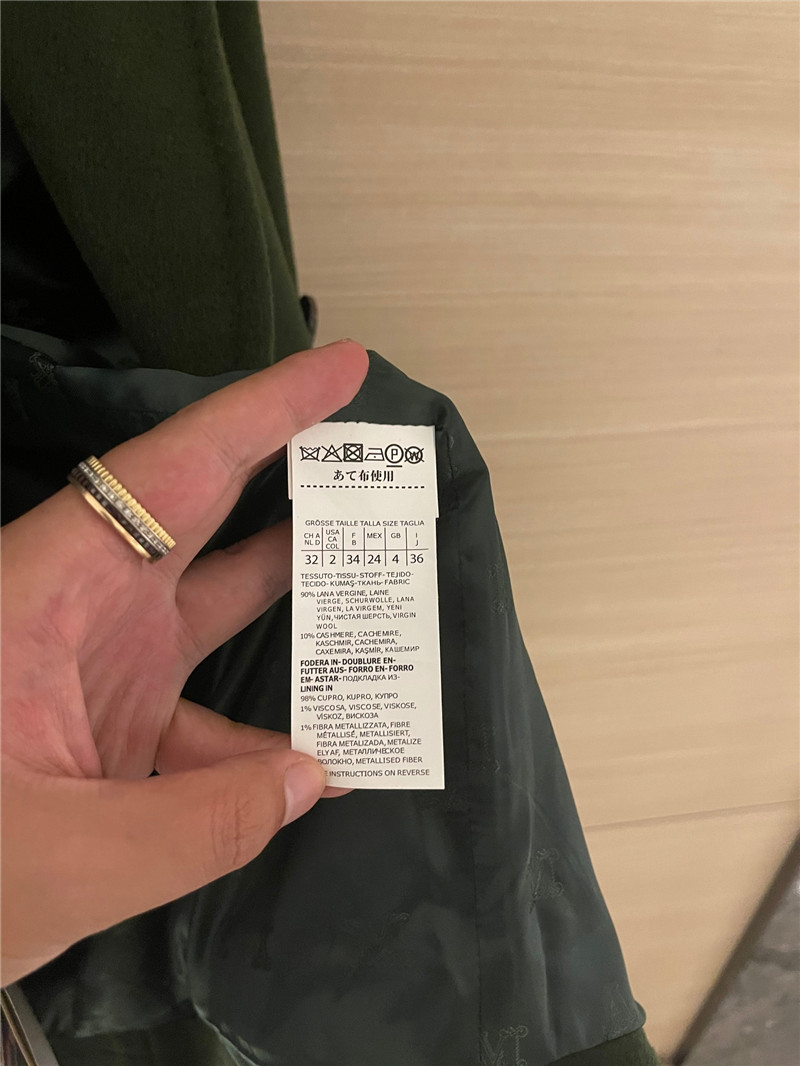Vanitoo short coat