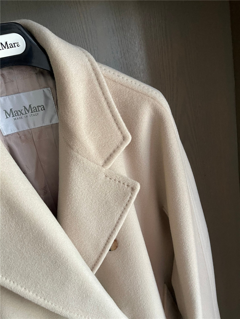 Vanitoo short coat