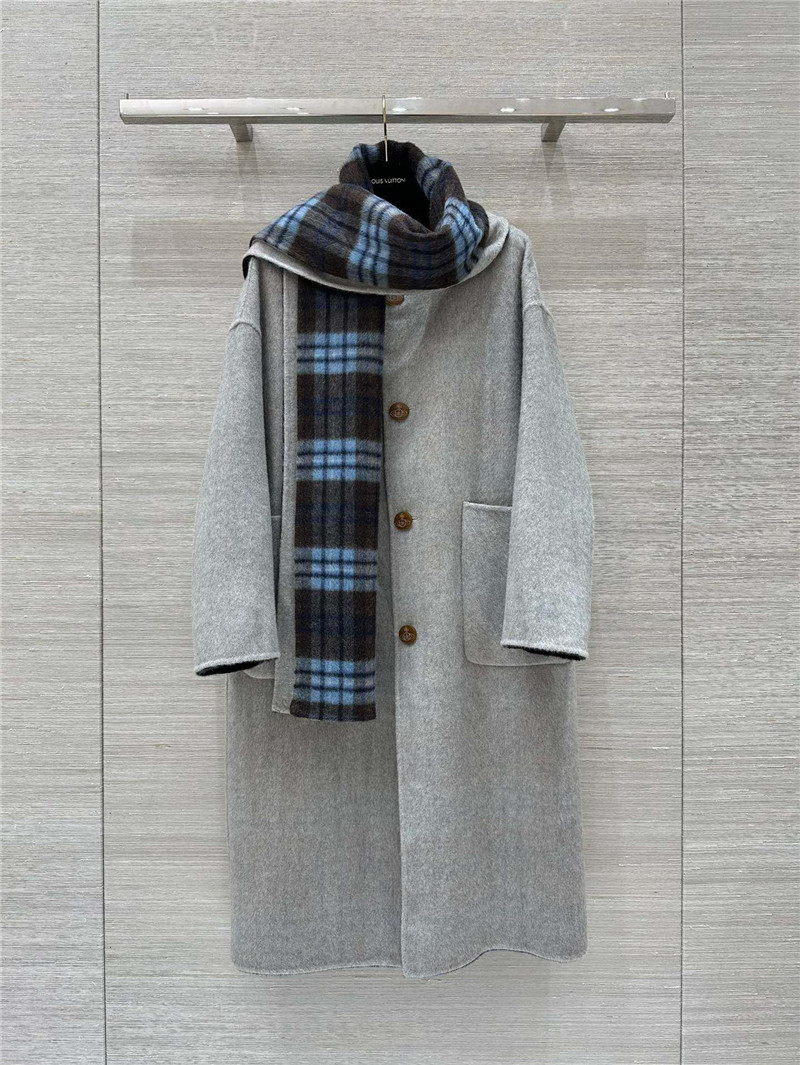 u1u1enne westwood scarf coat