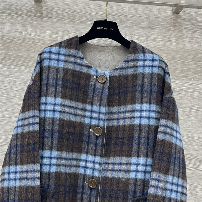 u1u1enne westwood scarf coat