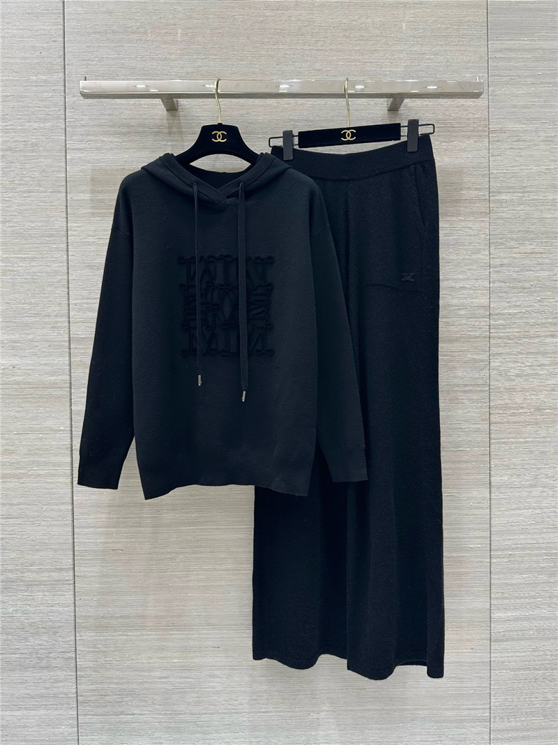 Vanitoo cashmere top + straight pants set
