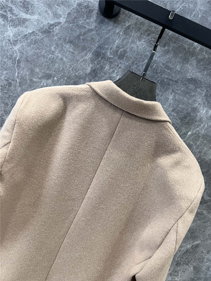 M1um1u suit jacket