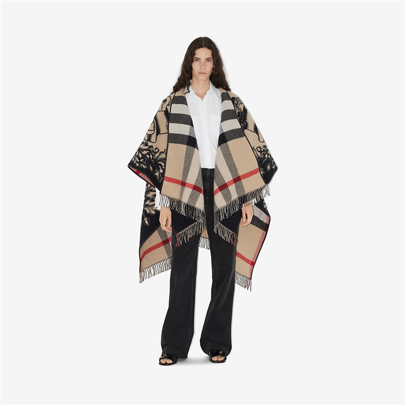 Bv*b*rry equestrian knight cape