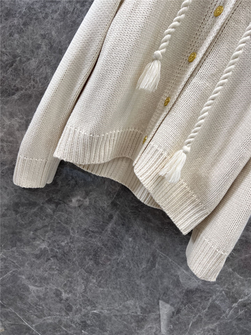Ce1i*e hooded cable-knit cardigan off-white