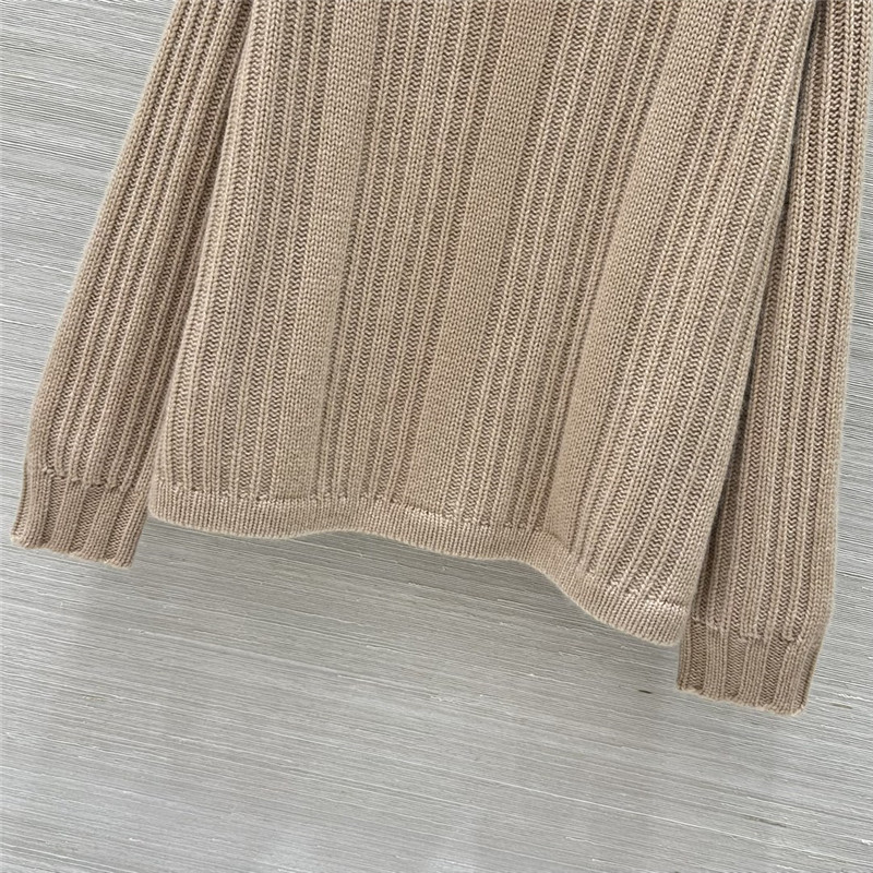Vanitoo Cashmere Polo-Neck Jumper in Camel