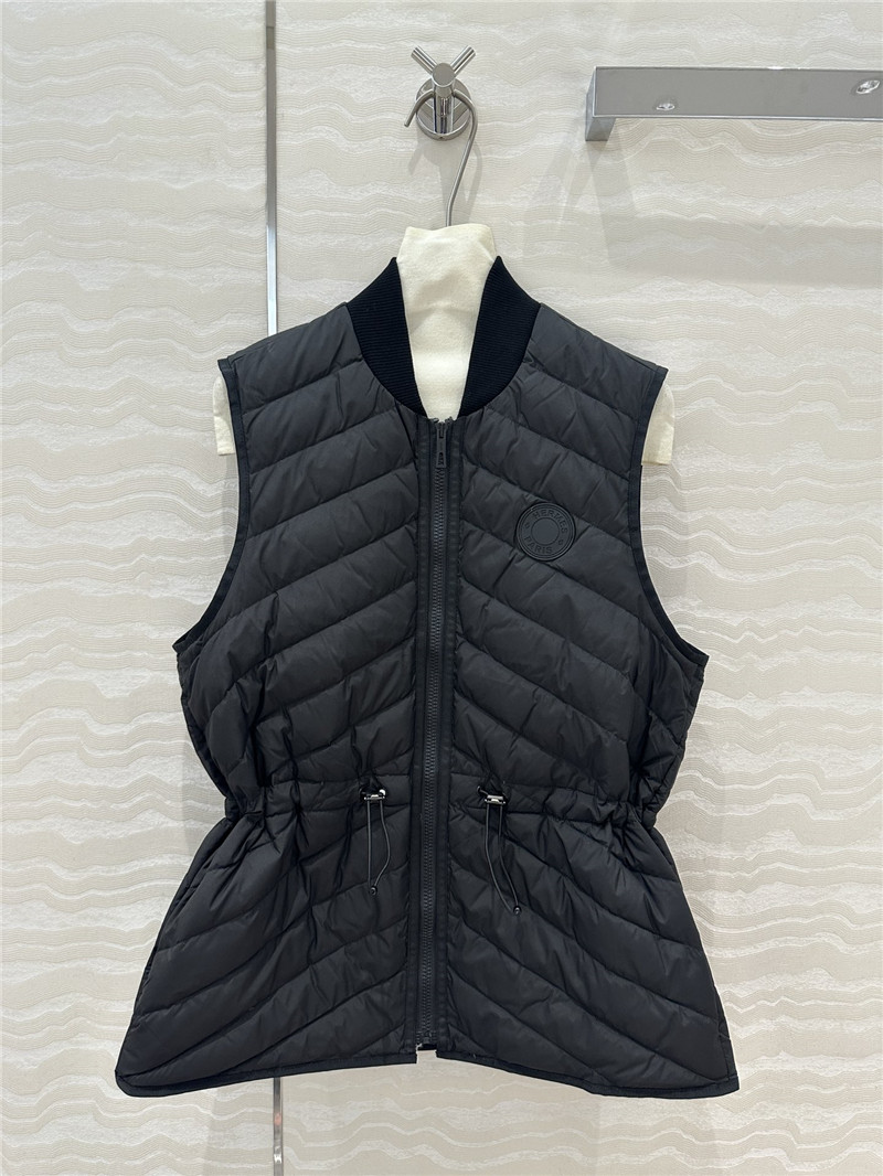 H**me5 down vest